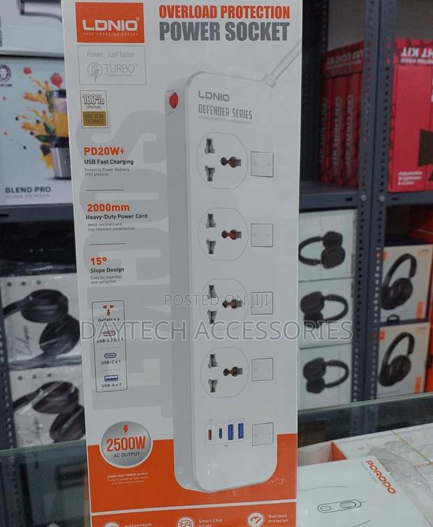 Ldnio Sc4408c Extension Power Strip (4 Ac Outlets + 4 Usb Ports