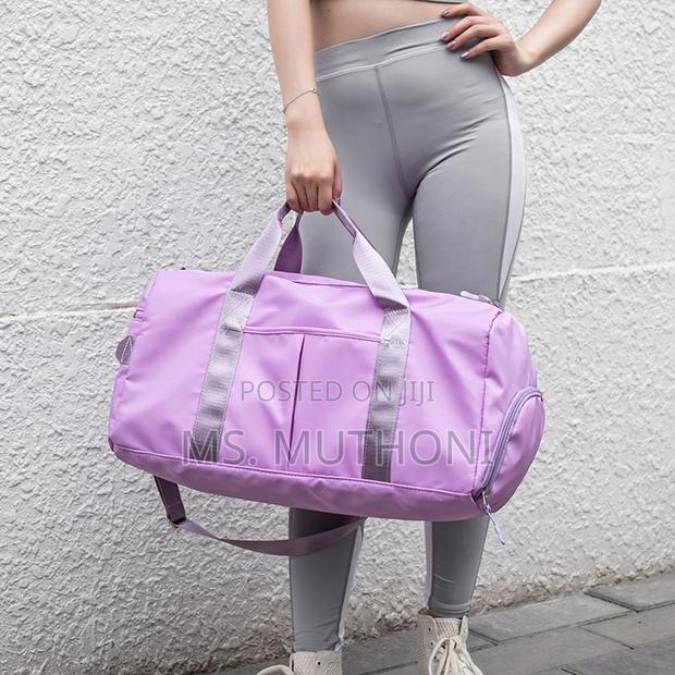 Gym Duffle Bag Ft Shoe Compartment and a Specialized Pocket for Wet - thumbnail 4