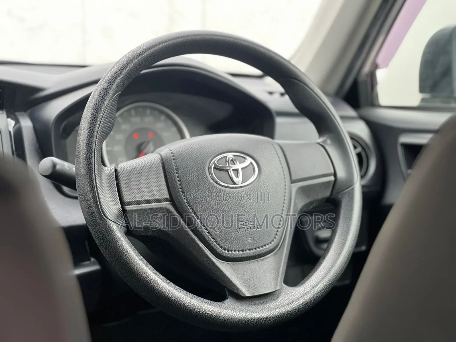 Toyota Axio 2018 Silver