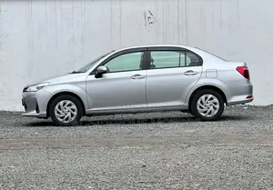 Toyota Axio 2018 Silver