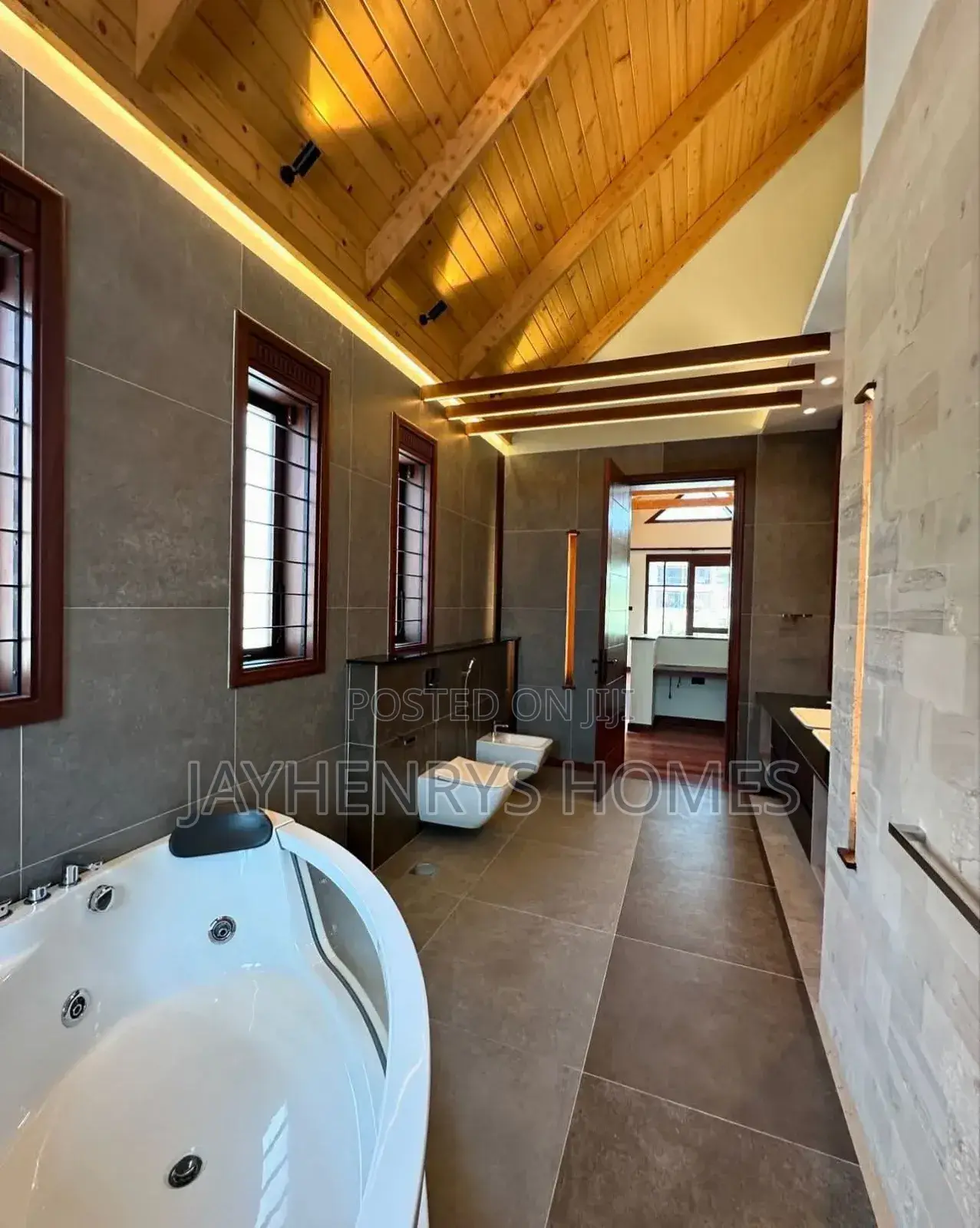 4bdrm Mansion in Runda for sale