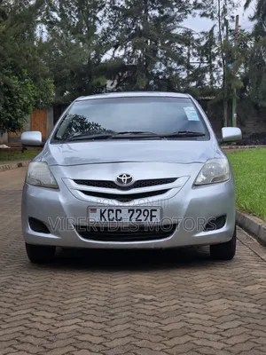 Toyota Belta 2008 Silver