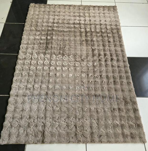Nordic Rabbit Fur Carpet Available - thumbnail 3