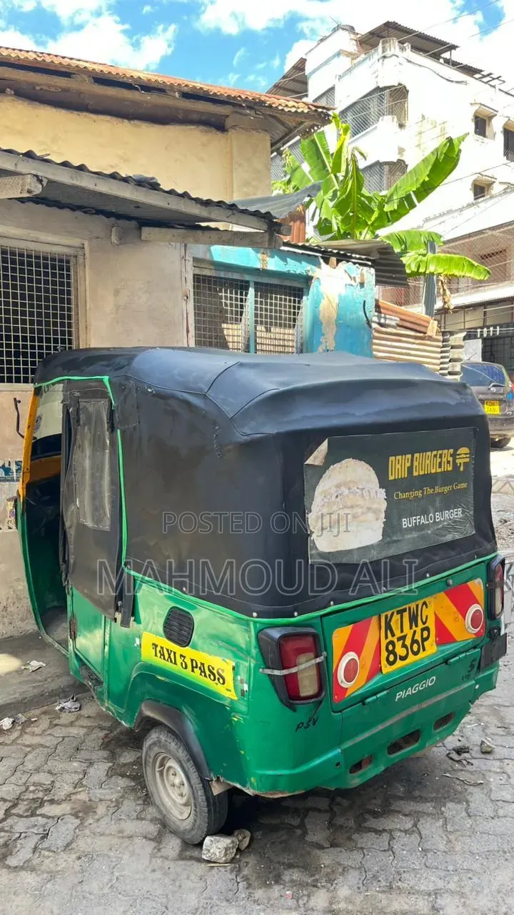 Piaggio 2019 Green