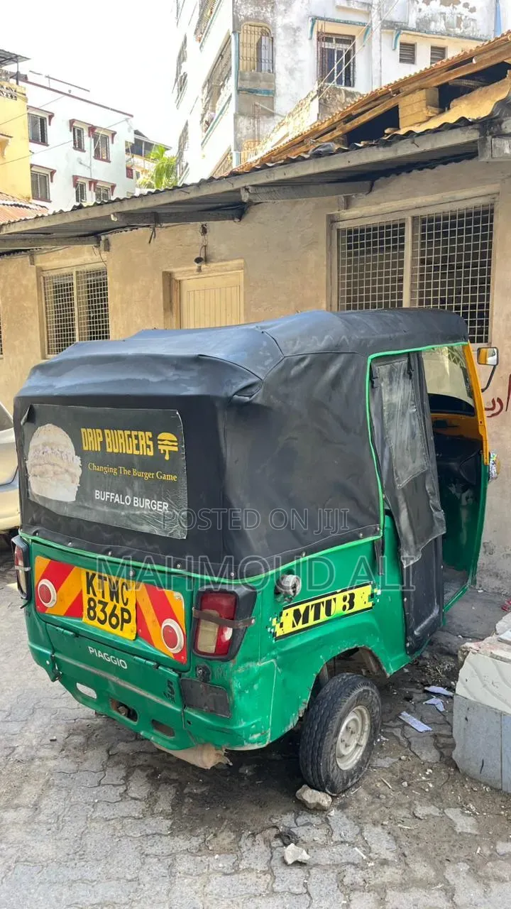 Piaggio 2019 Green