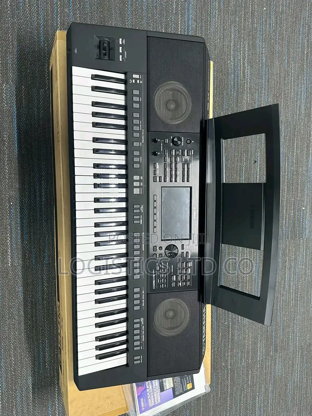 Yamaha PSR-Sx920 61-Key Arranger Keyboard With Touchscreen