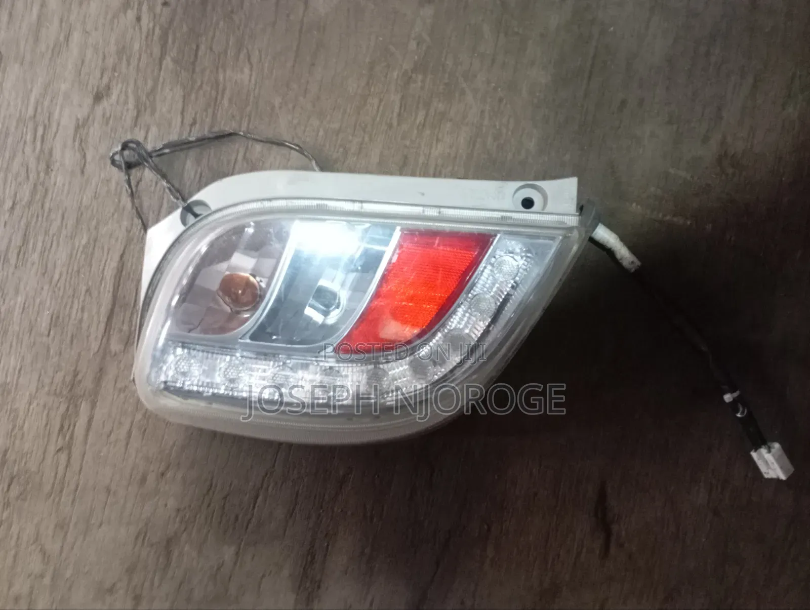 Daihastu Mira Taillight