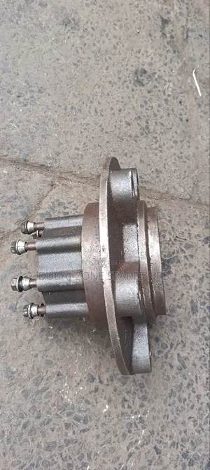 Rear Hubs Nqr, Npr, FRR 4.3, Isuzu, Mitsubishi, Dyna,
