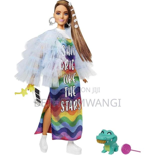 Barbie Extra Doll - Yellow Coat - thumbnail 2