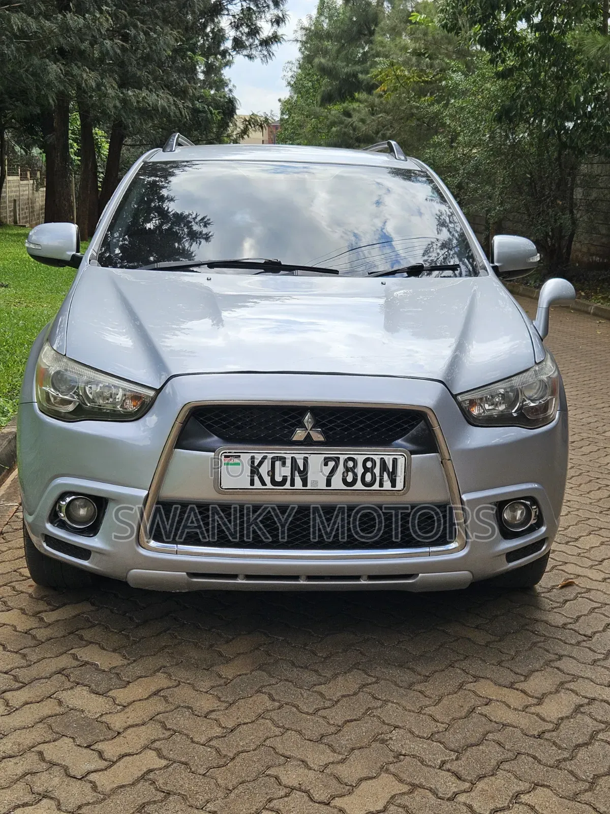 Mitsubishi RVR 2010 Silver