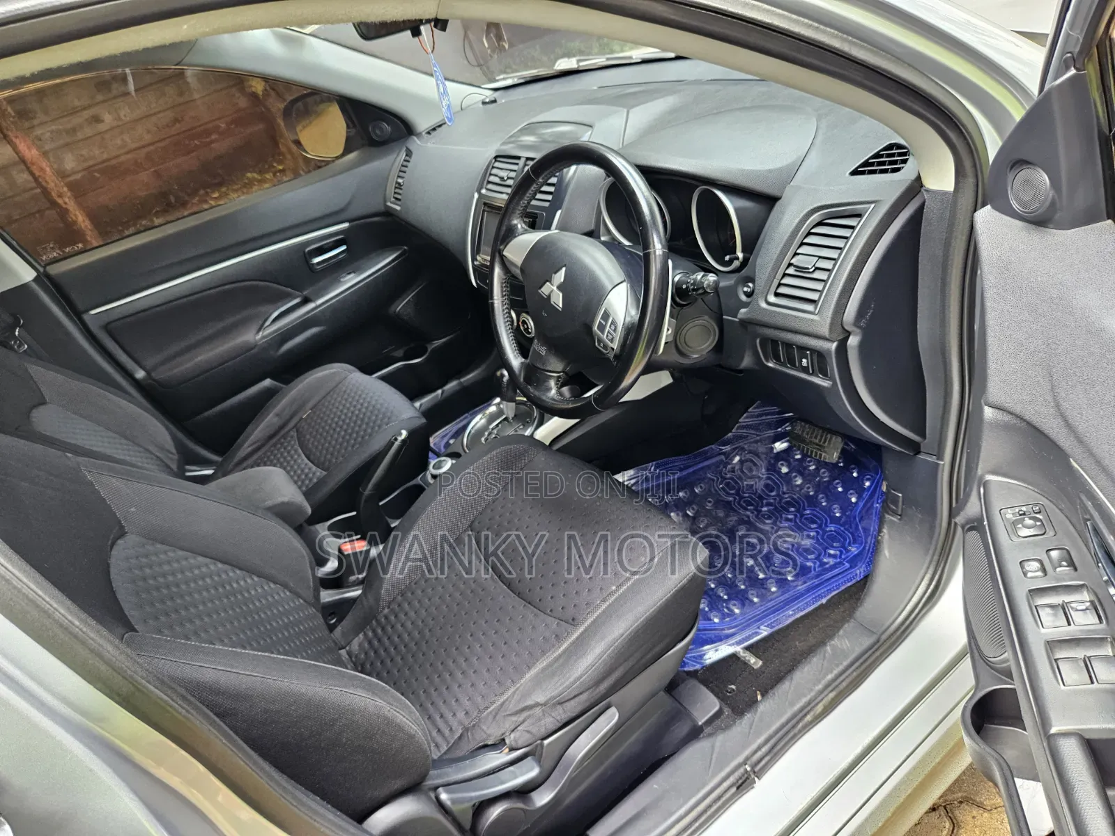 Mitsubishi RVR 2010 Silver