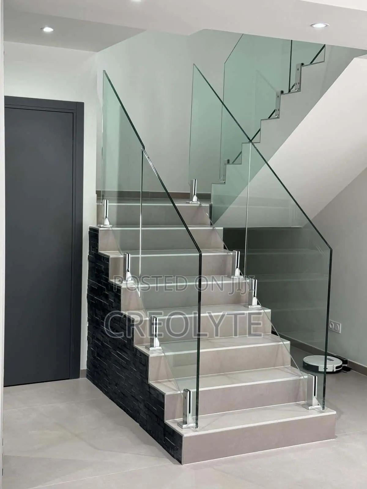 Frameless Glass Balustrade | S/Steel Clamp Spigots | Deck Balcony