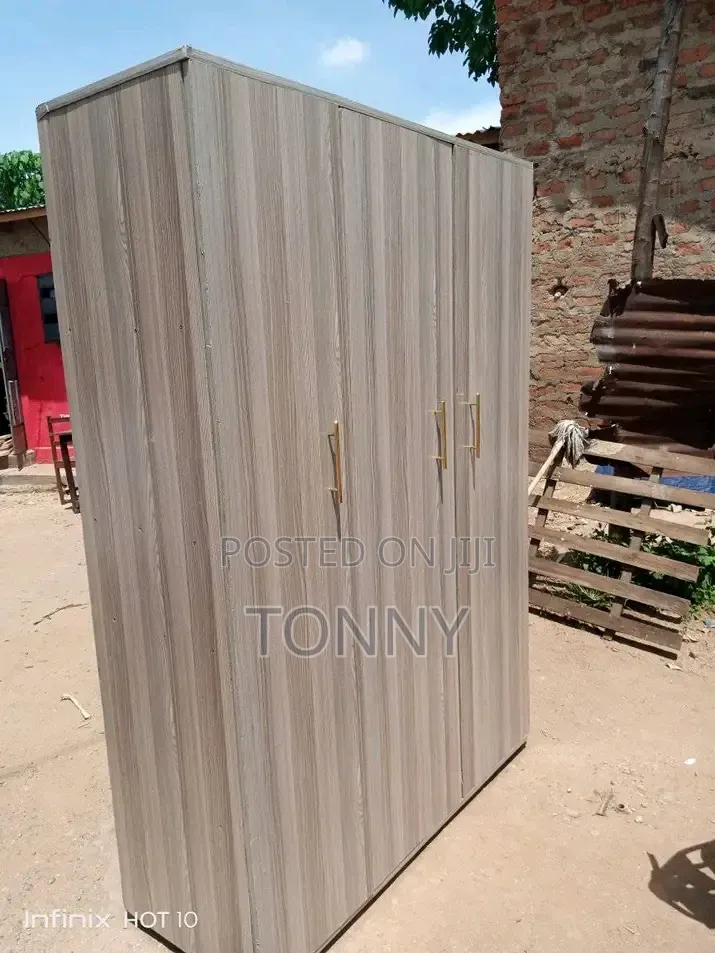 Portable Wardrobe