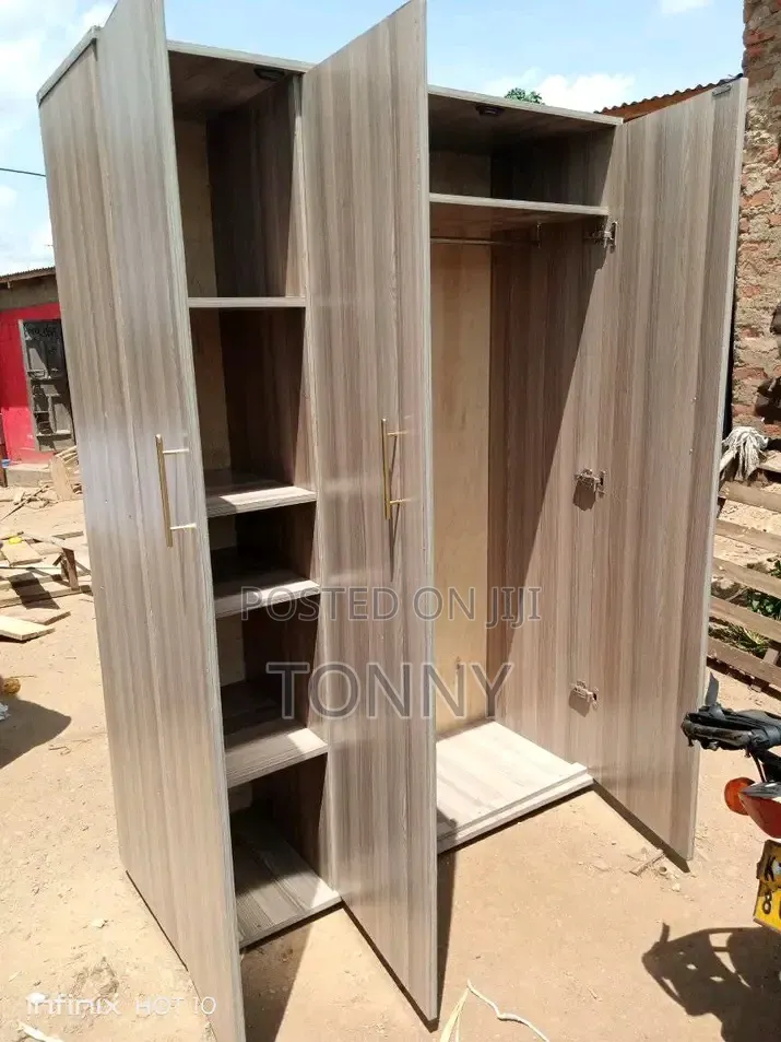Portable Wardrobe