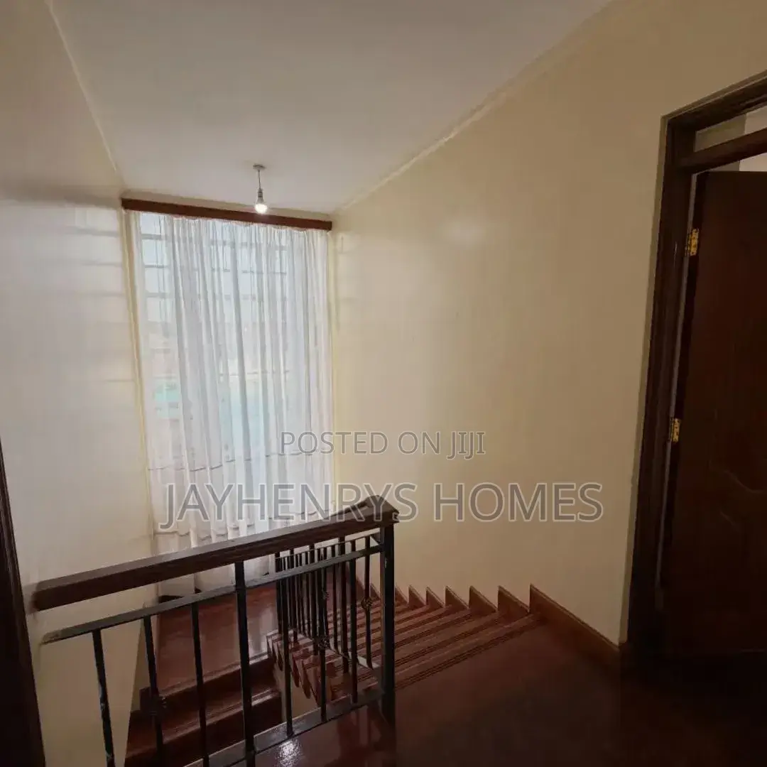 4bdrm House in Runda for rent