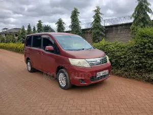 Nissan Serena 2010 Red