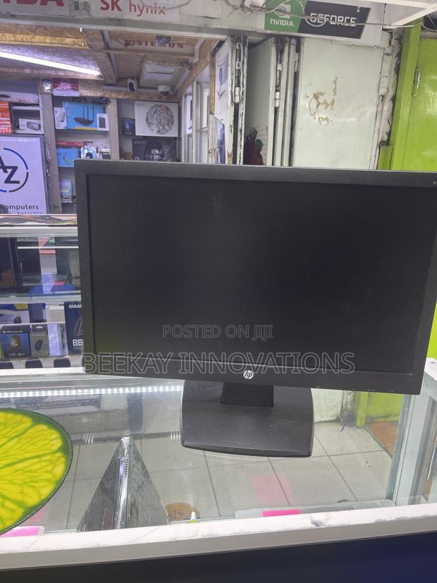 Hp V193 Monitor 19” Screen Size - main view