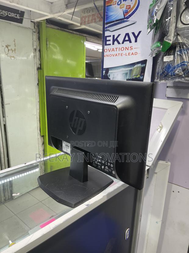Hp V193 Monitor 19” Screen Size - thumbnail 4