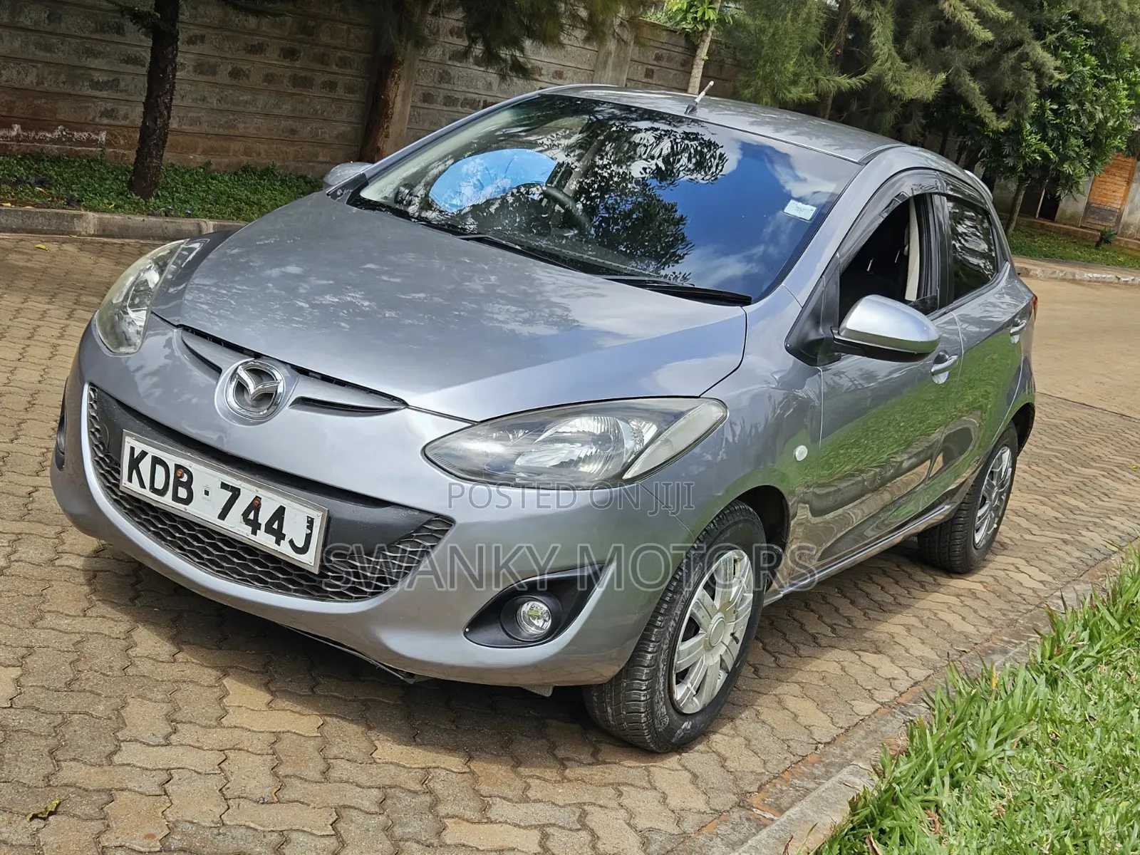Mazda Demio 2013 Gray