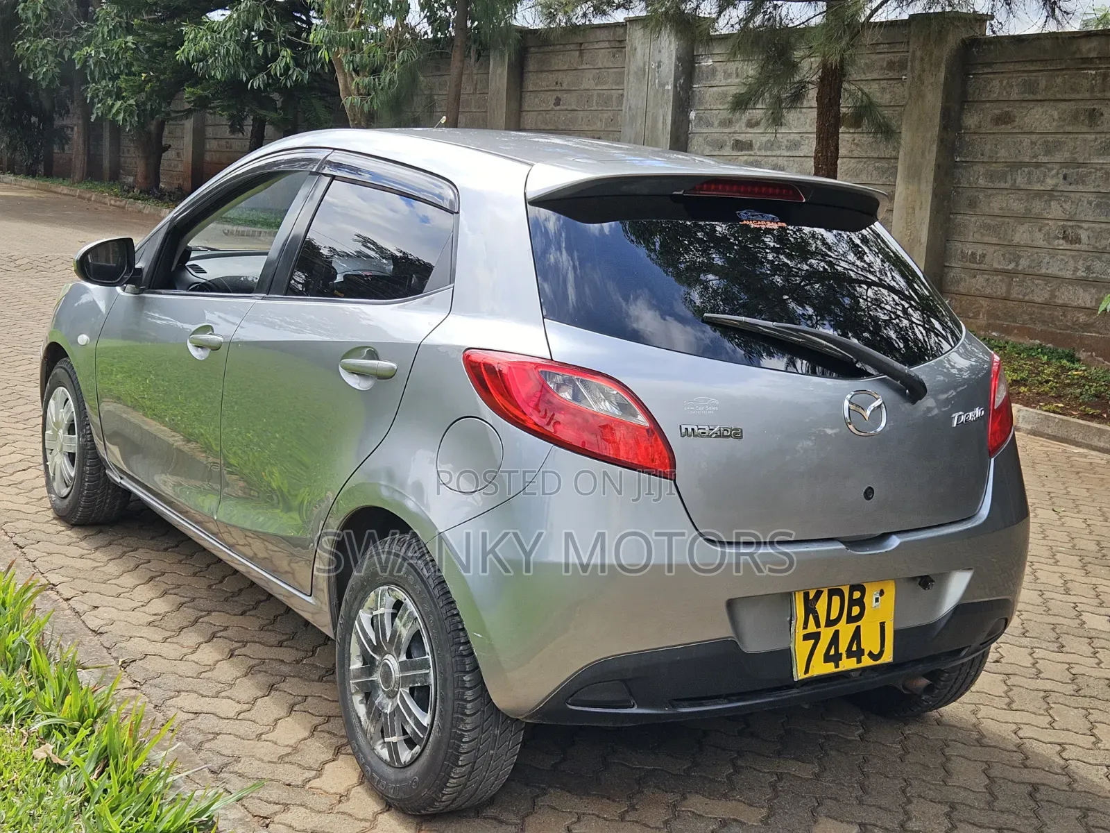 Mazda Demio 2013 Gray