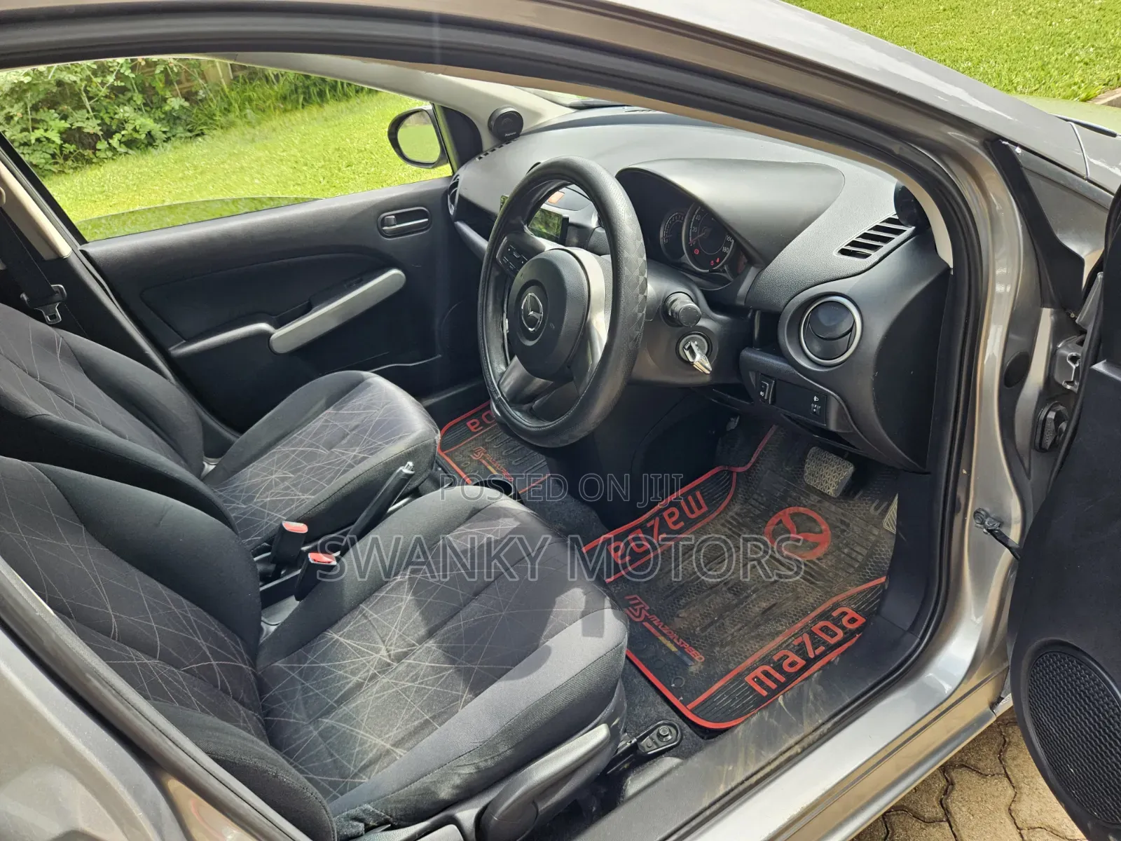 Mazda Demio 2013 Gray
