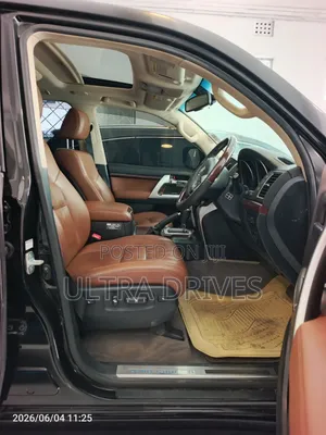 Toyota Land Cruiser 2013 Black