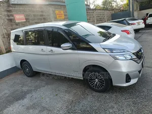 Nissan Serena 2018 Silver