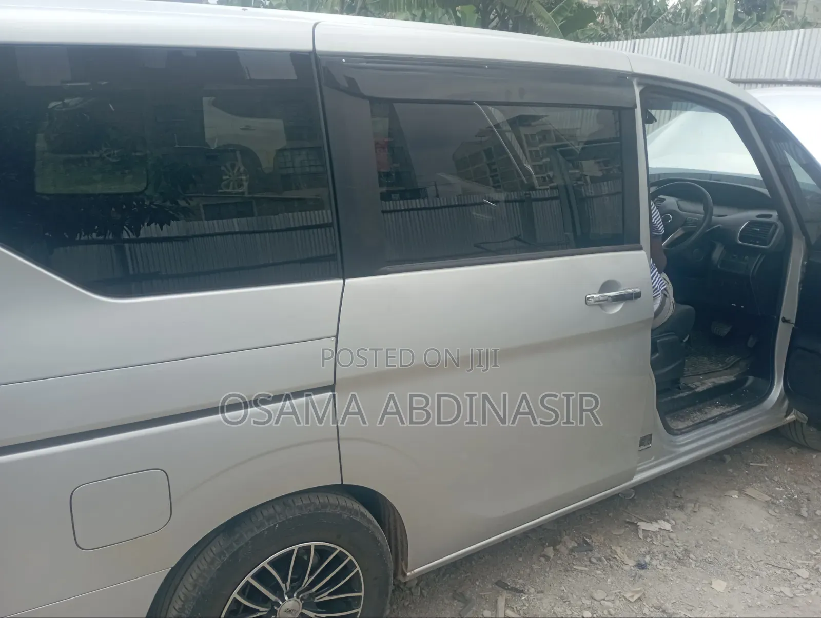 Nissan Serena 2018 Silver