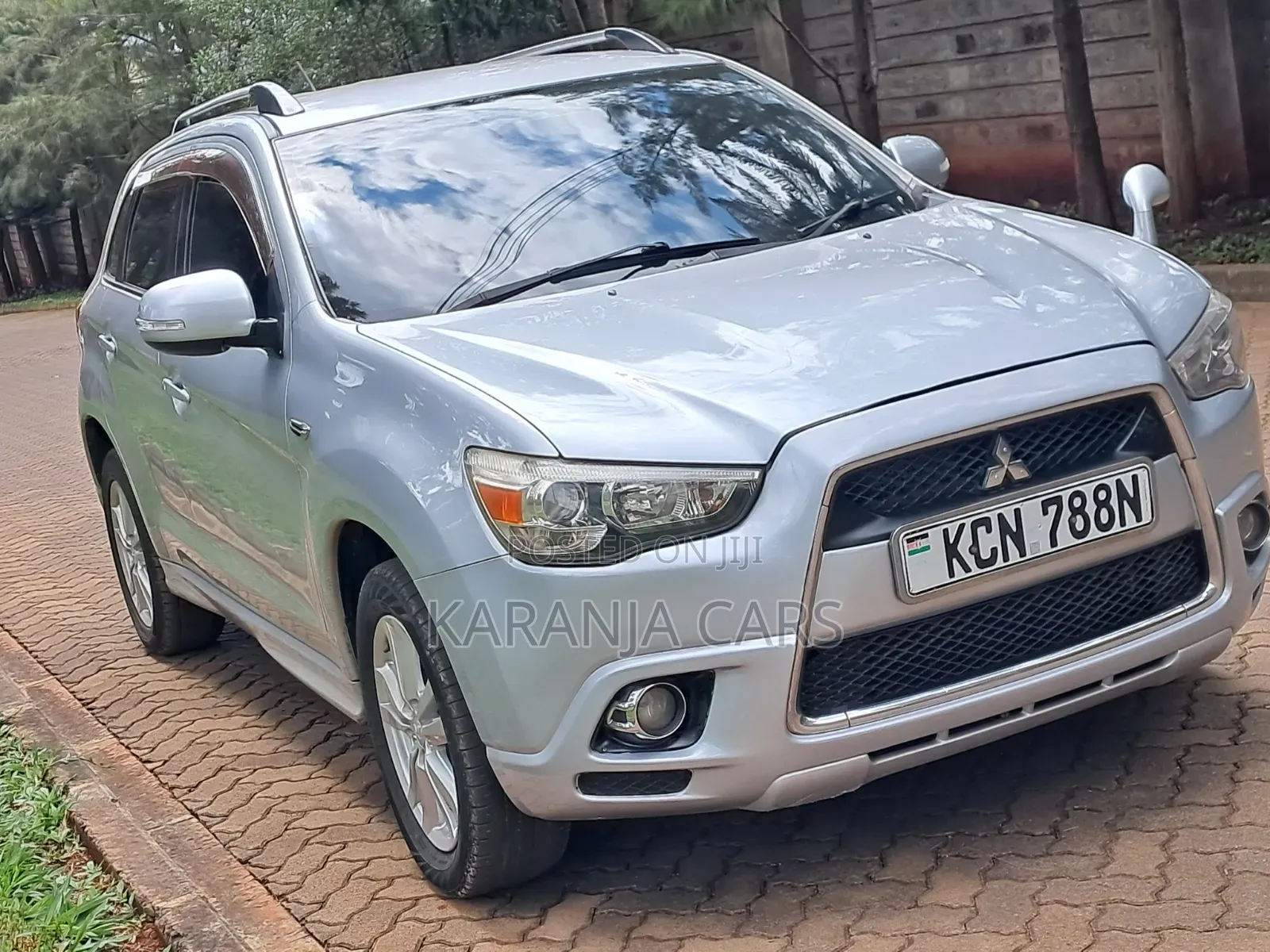 Mitsubishi RVR 2010 Silver