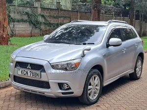 Mitsubishi RVR 2010 Silver