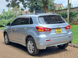 Mitsubishi RVR 2010 Silver