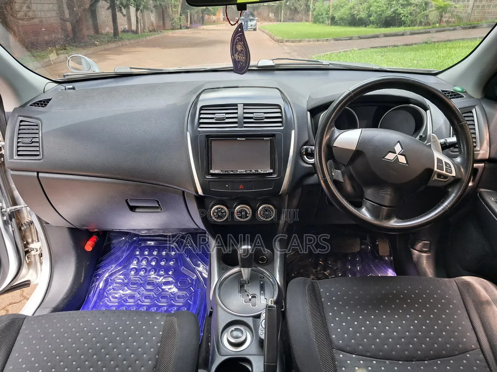 Mitsubishi RVR 2010 Silver