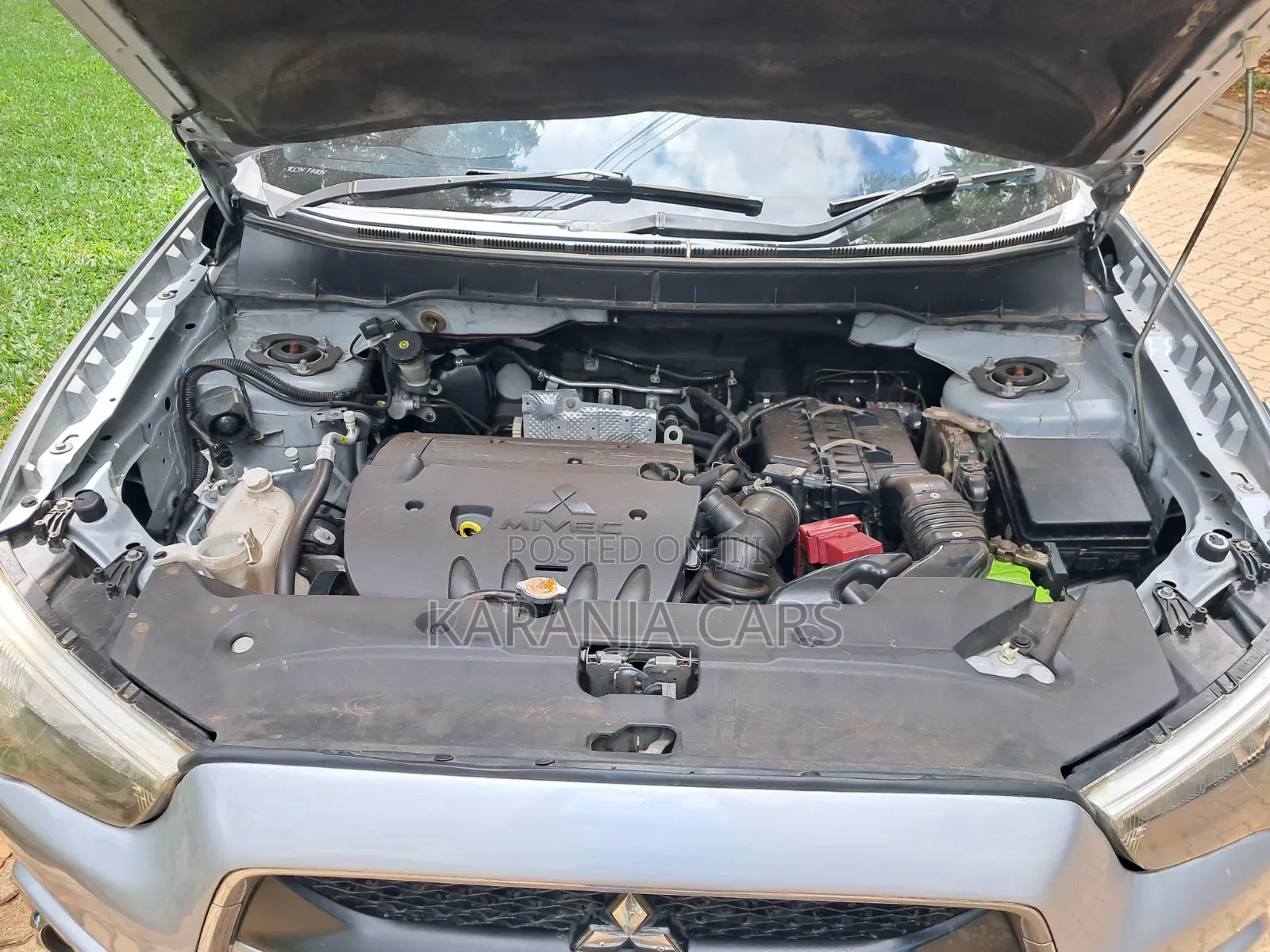 Mitsubishi RVR 2010 Silver