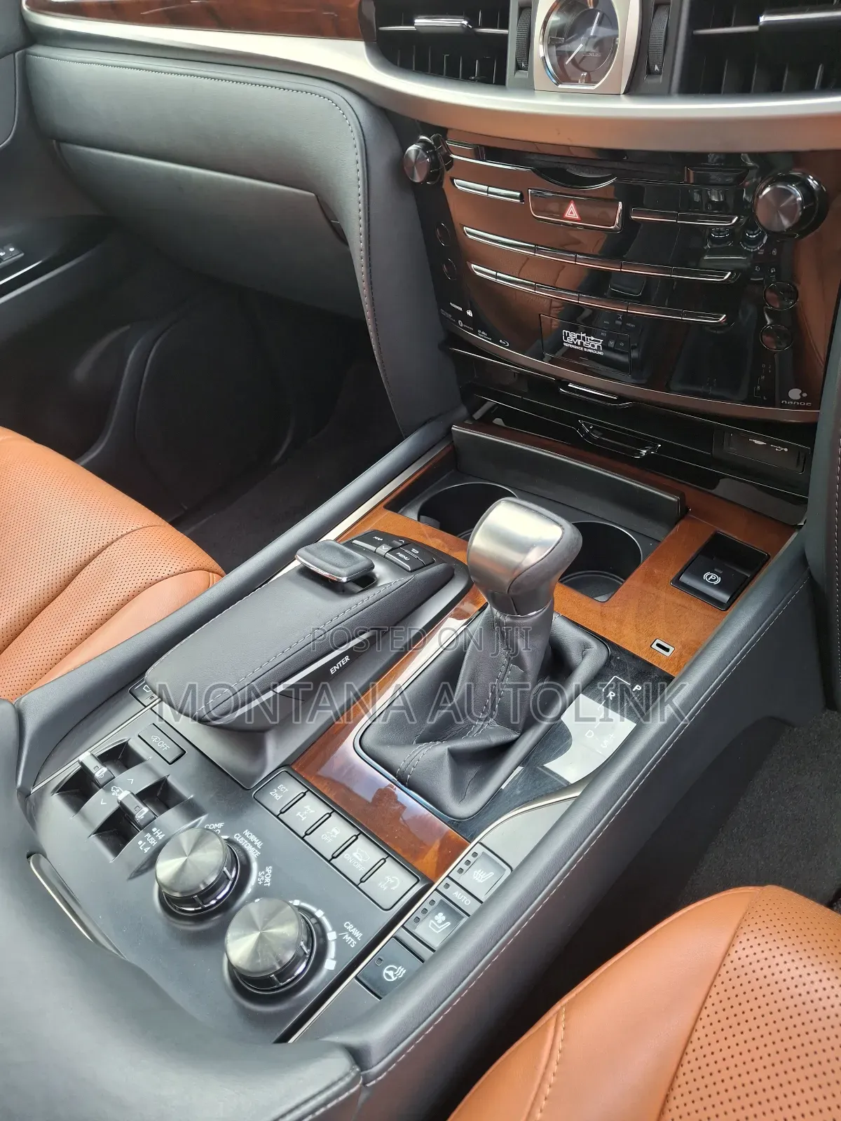 Lexus LX 570 AWD 2019 White