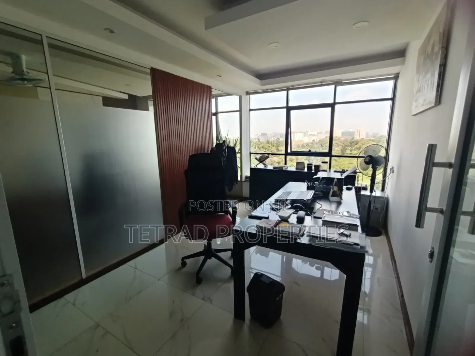 1600 SQFT Partitioned Office in 6th Parklands City Park Area.
