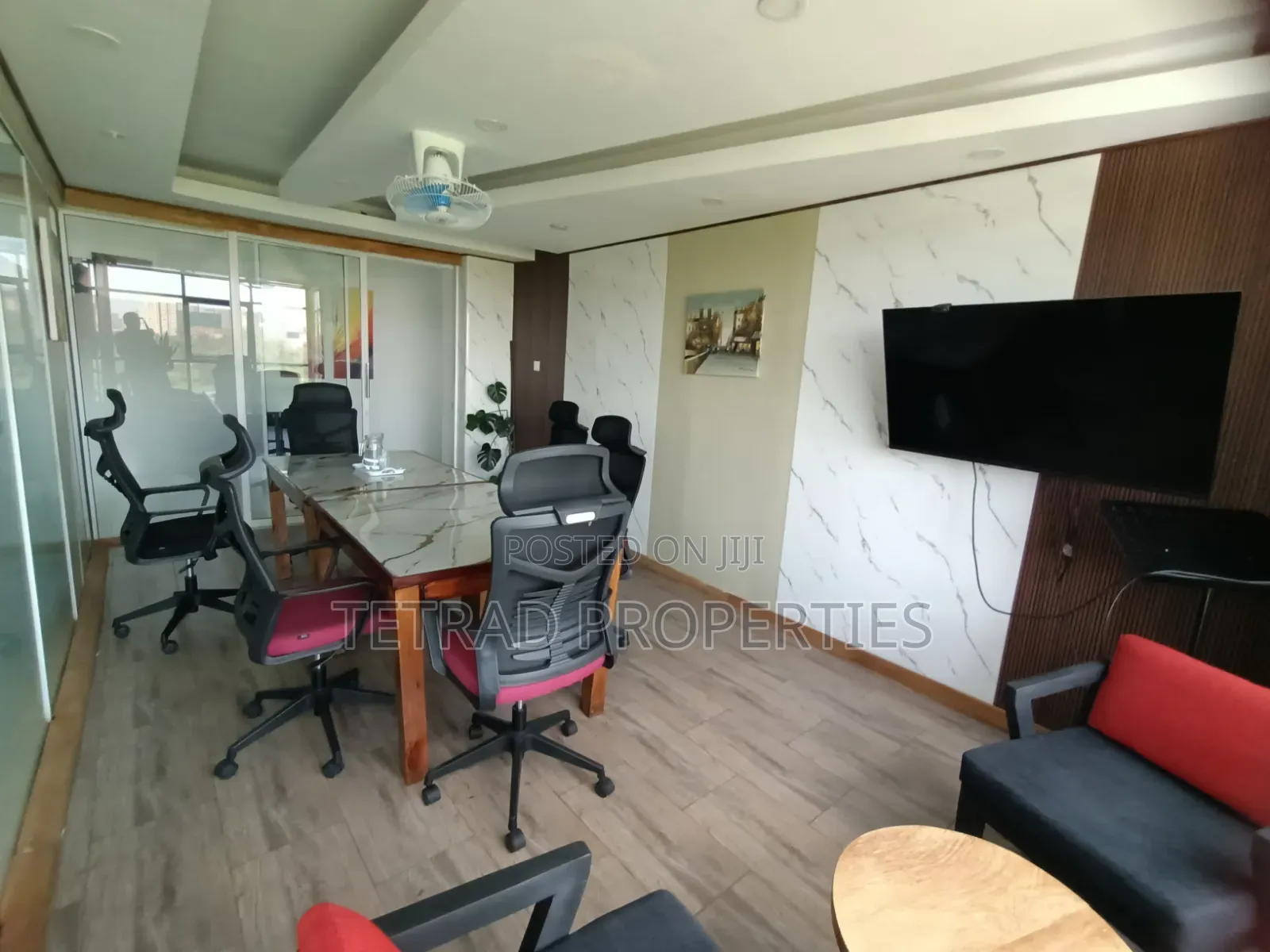 1600 SQFT Partitioned Office in 6th Parklands City Park Area.