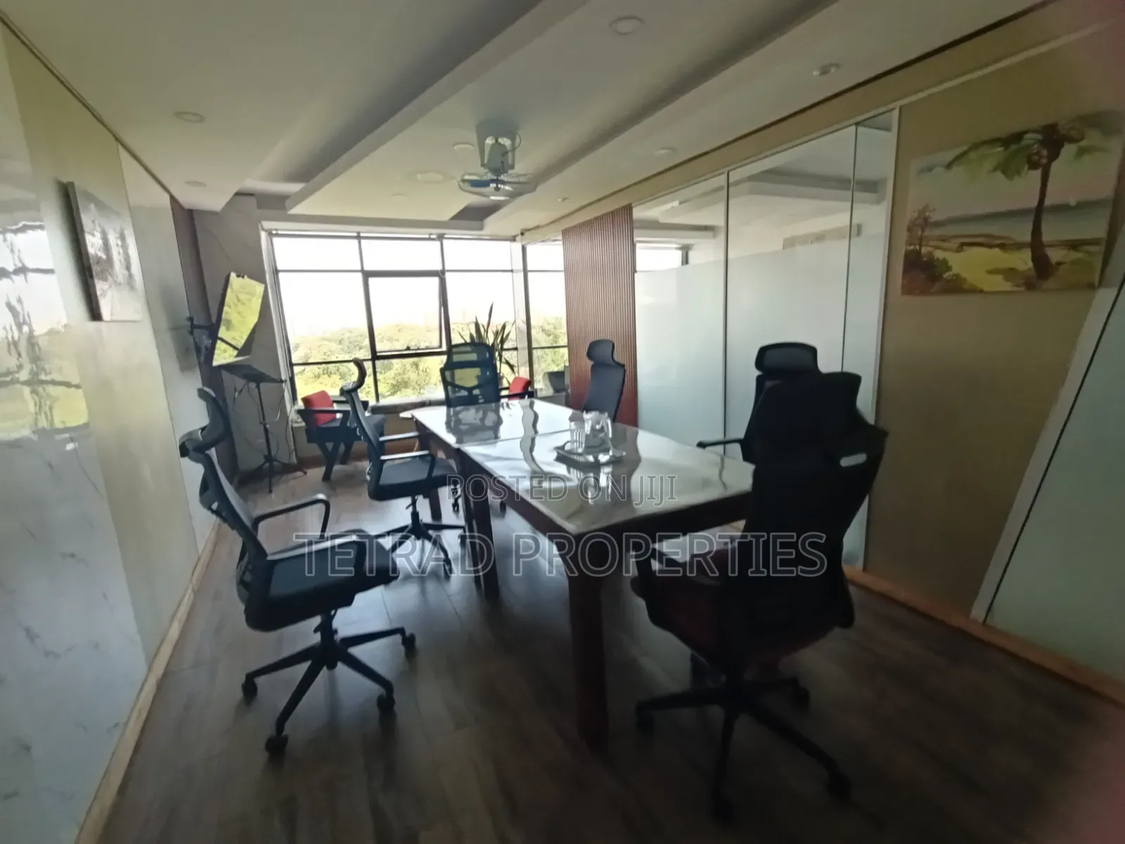 1600 SQFT Partitioned Office in 6th Parklands City Park Area.
