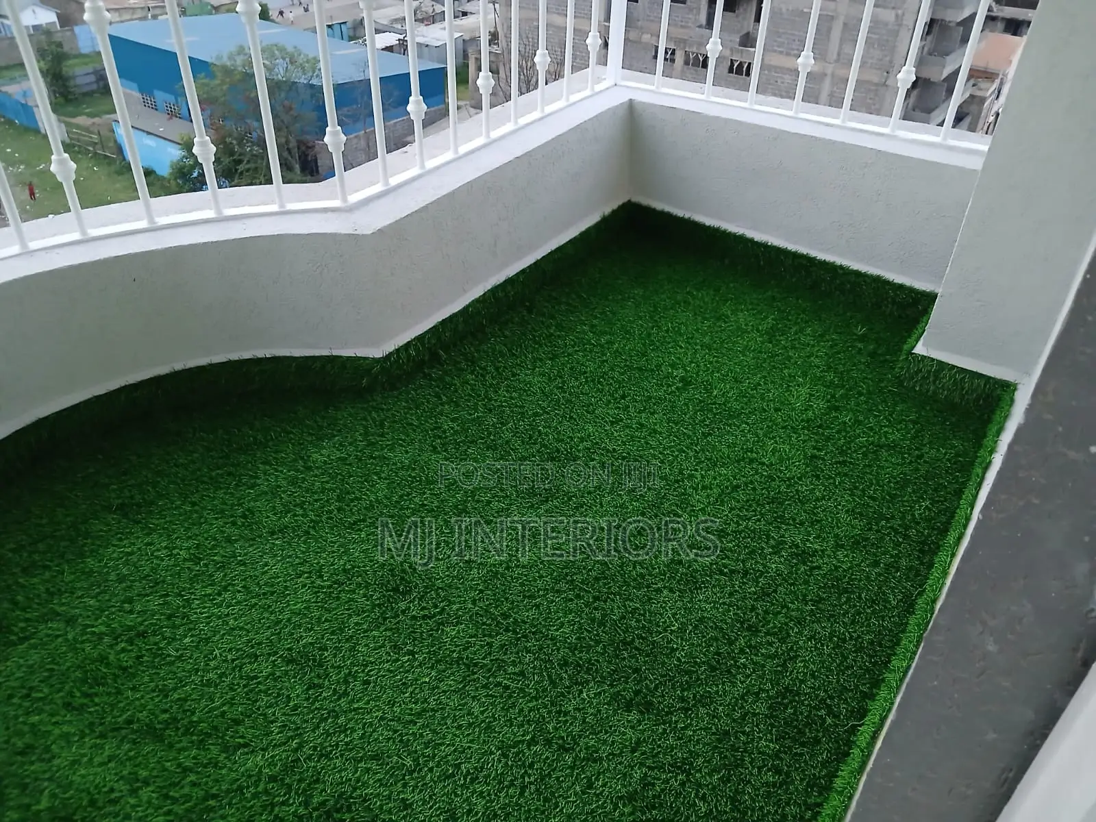 Artificial Grass Flooring for Smart Modern Homeowners