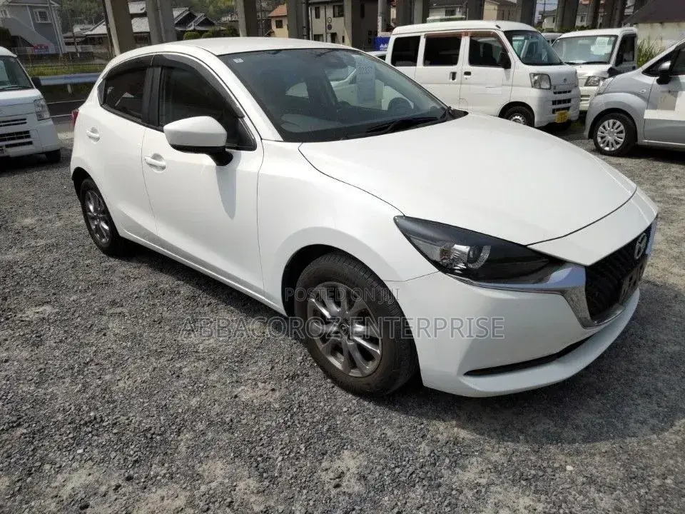 Mazda 2 2020 Pearl