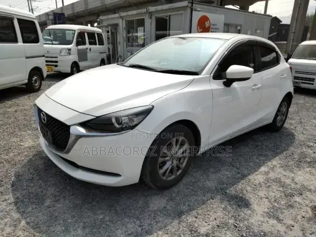 Mazda 2 2020 Pearl