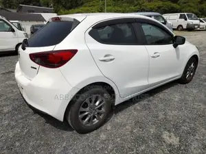 Mazda 2 2020 Pearl