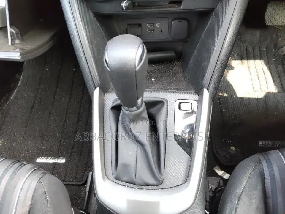 Mazda 2 2020 Pearl