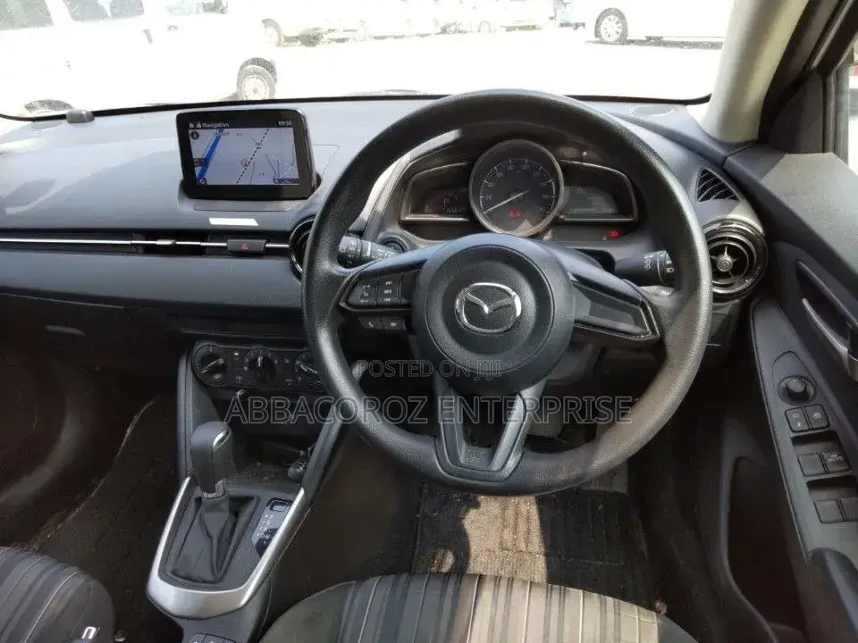 Mazda 2 2020 Pearl