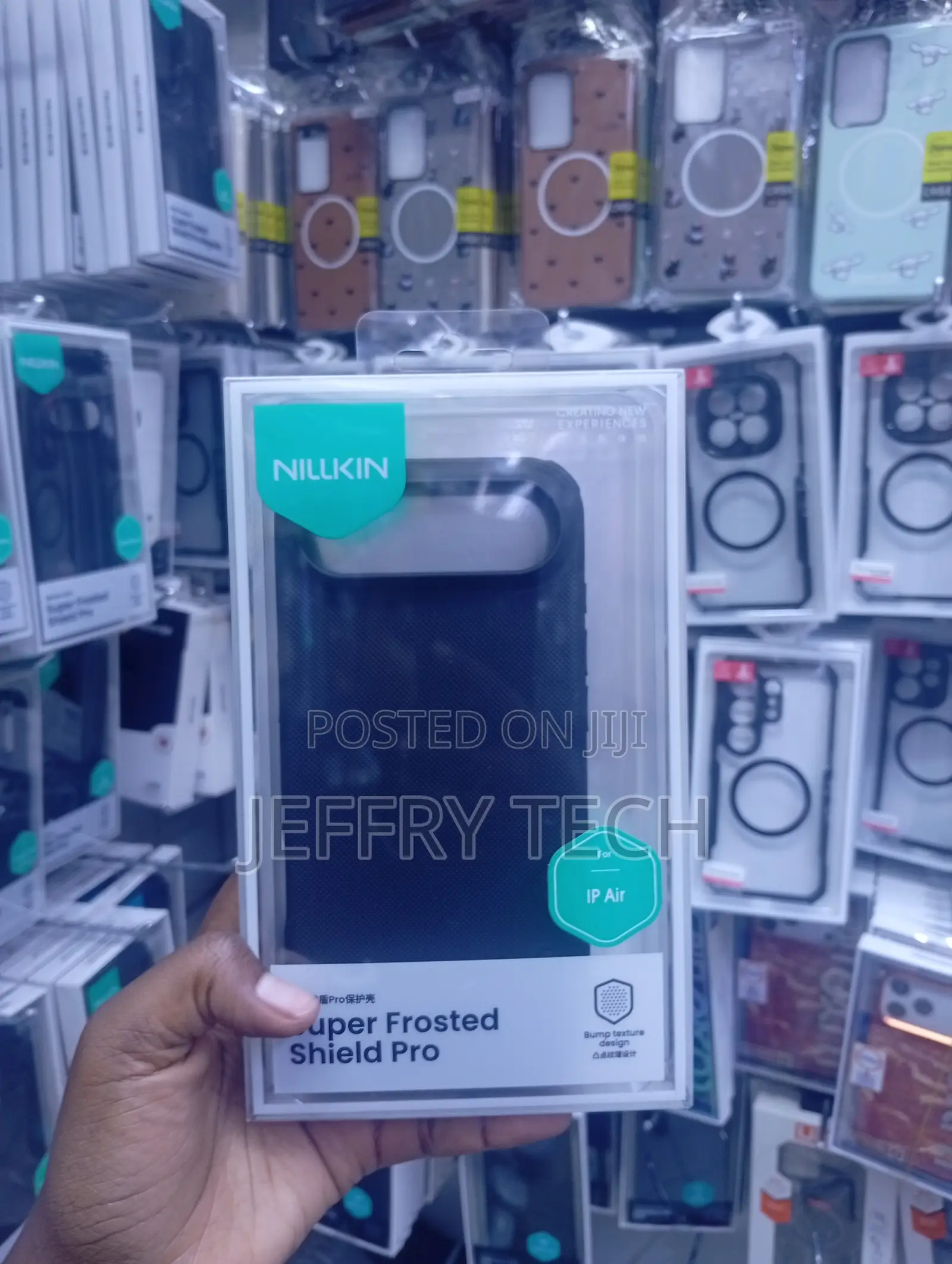 Ip Air Water-Resistant Case
