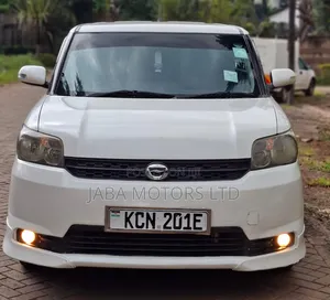 Toyota Corolla Rumion 2010 White