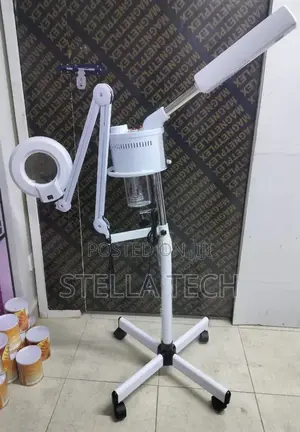 Hot Facial Steamer With Magnifying Glass