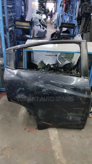 Honda Vezel Rear Door