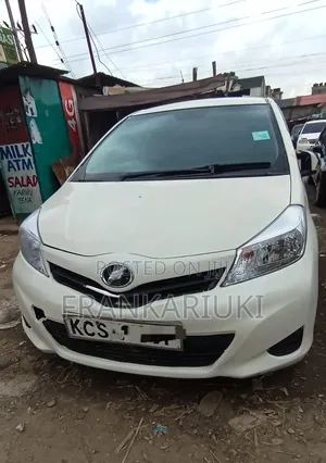 Toyota Vitz 2012 White