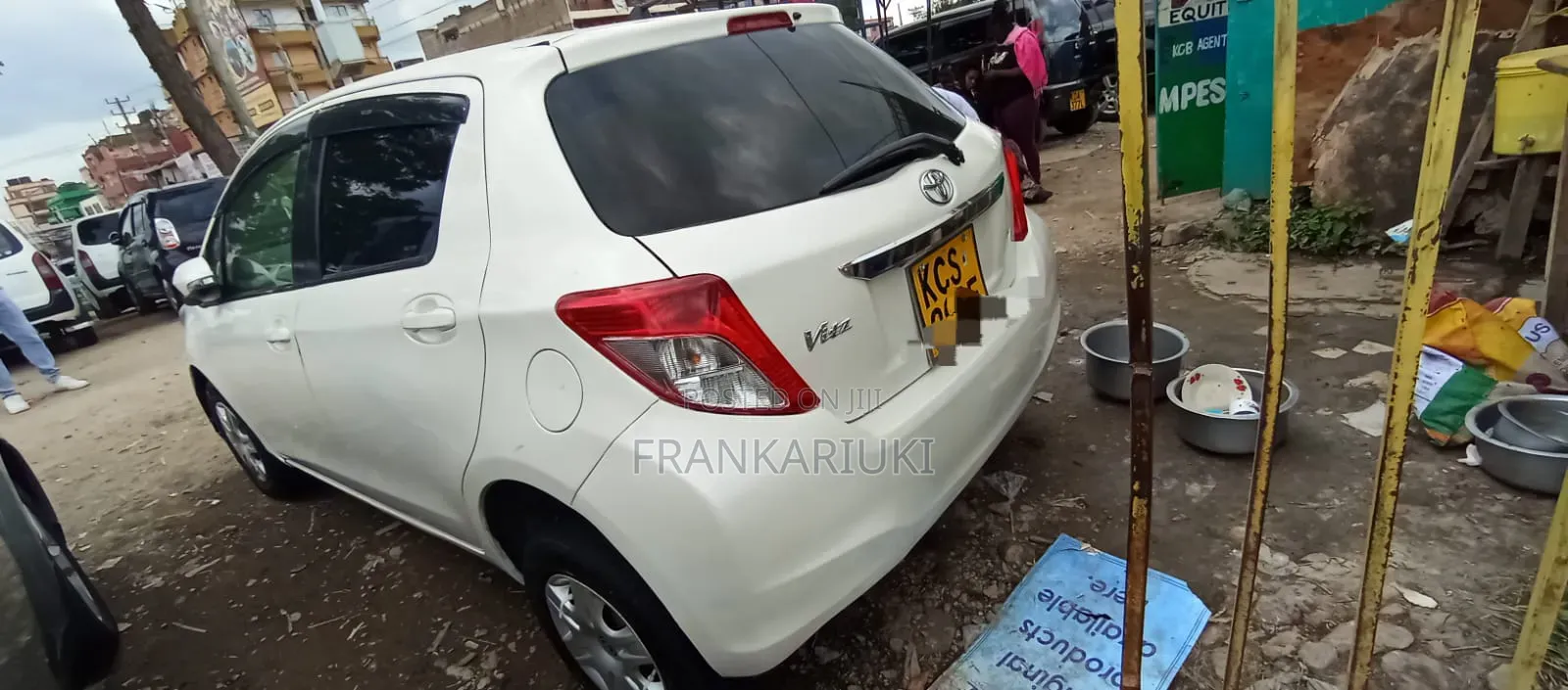 Toyota Vitz 2012 White