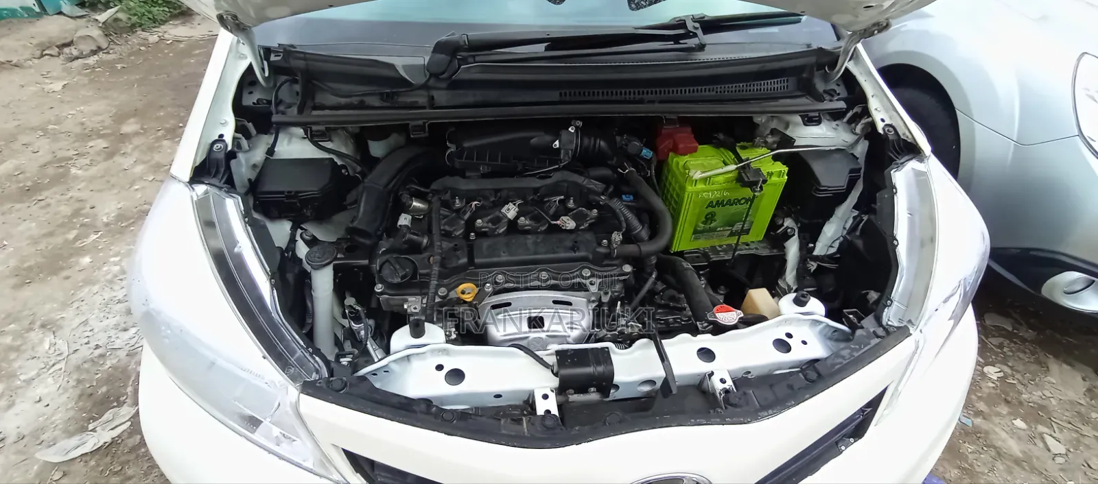 Toyota Vitz 2012 White
